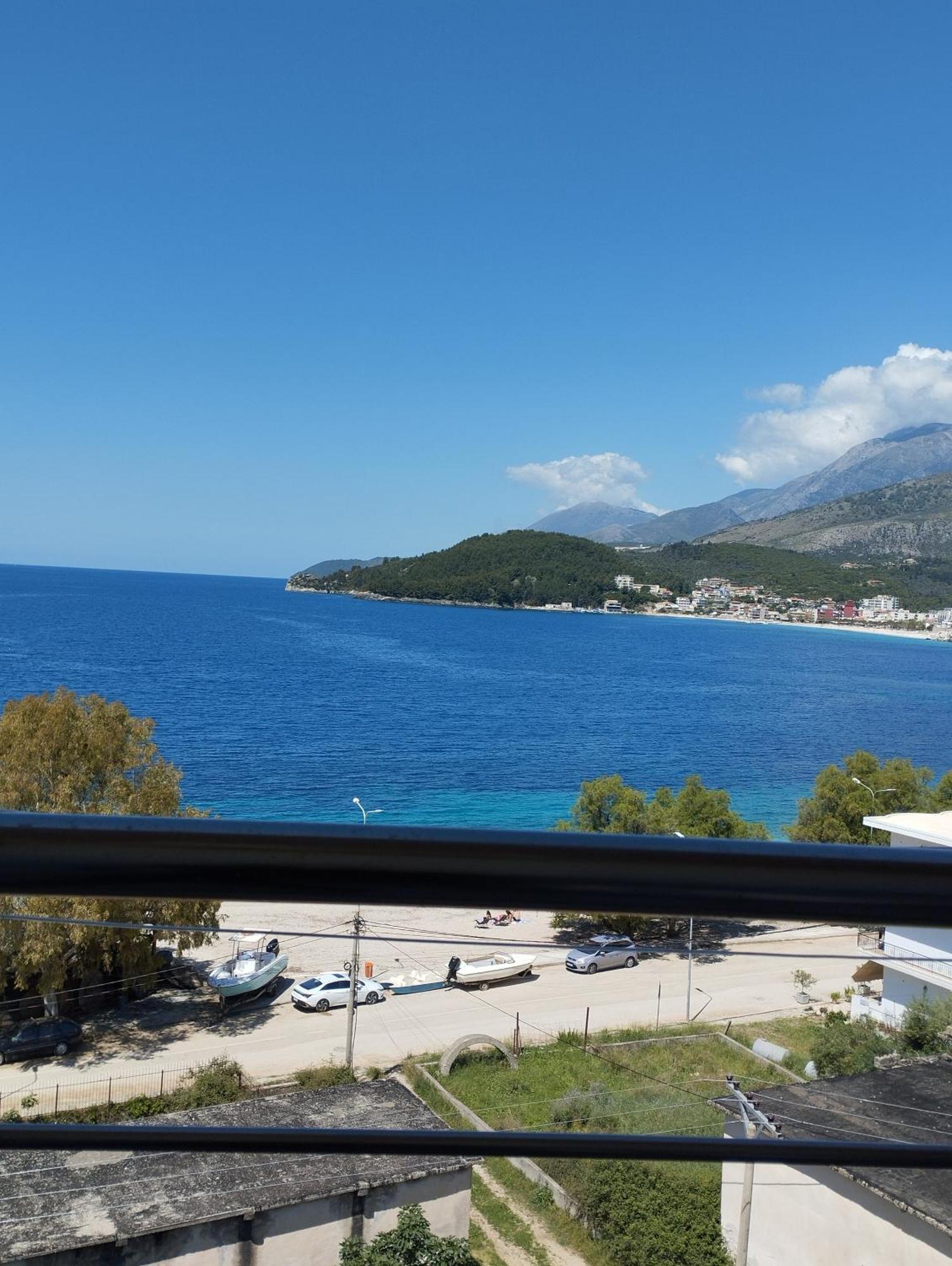 Rooms With View Himare Bagian luar foto