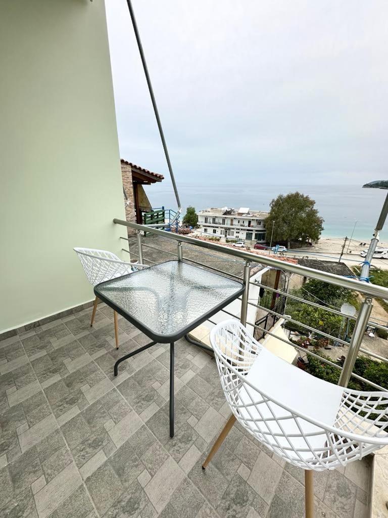 Rooms With View Himare Ruang foto